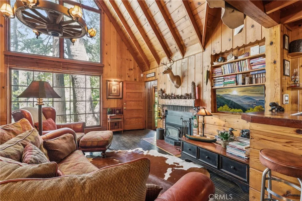 238 Maple Drive, Lake Arrowhead, CA 92352 - Photo 4 of 41, Lake Arrowhead, CA