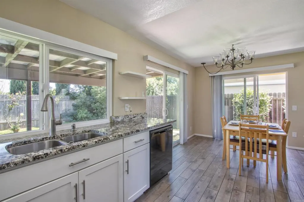 https://cdn.realtyfeed.com/cdn/127/306727052/18a9ad369ecfe23c0b7db06a2c1fdc4c.webp