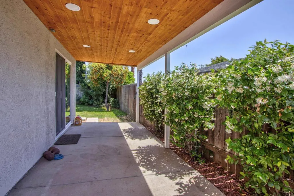 https://cdn.realtyfeed.com/cdn/127/306727052/c207dda1f2b2cedfb0581c260c5e9aba.webp
