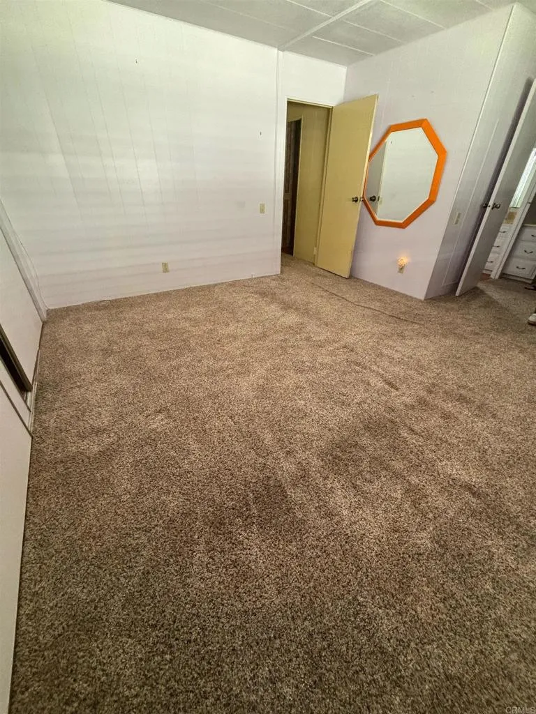 https://cdn.realtyfeed.com/cdn/127/306727216/408b43f39415bef65bddc7fe149b621b.webp