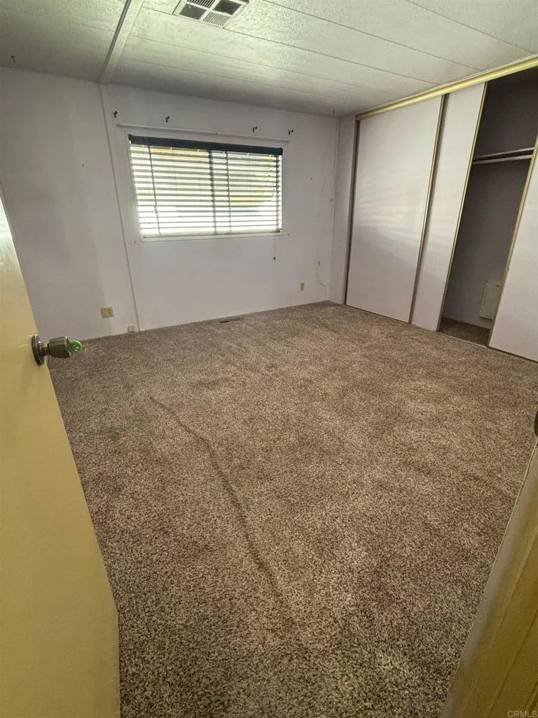 https://cdn.realtyfeed.com/cdn/127/306727216/aa5ca7a1f1631677e3f728c6ae1ebf29.webp