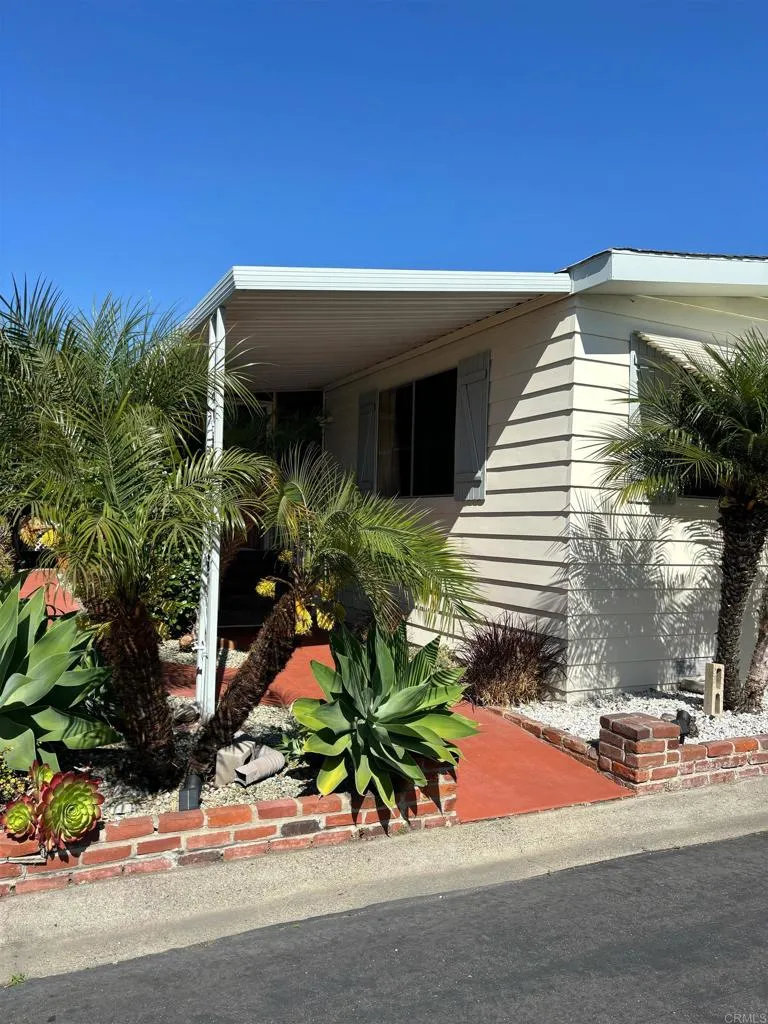 https://cdn.realtyfeed.com/cdn/127/306727216/ac8cf68eb4ad496602be617db0966065.webp