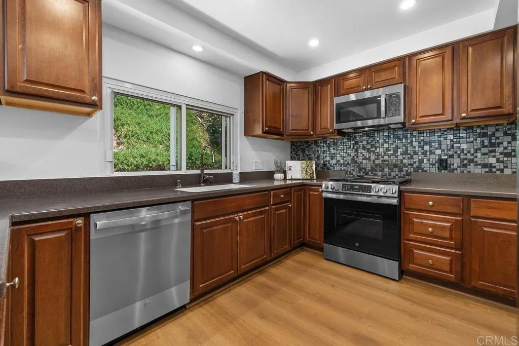 https://cdn.realtyfeed.com/cdn/127/306727248/22f49b04dfdd2cbe5907c5c3e098598d.webp
