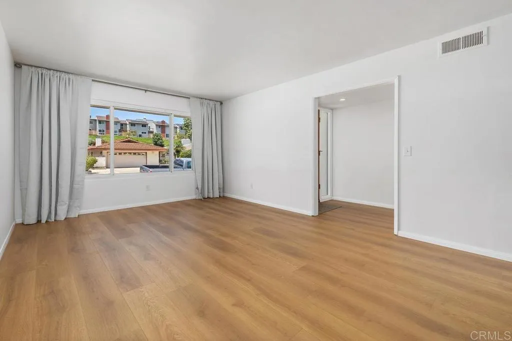 https://cdn.realtyfeed.com/cdn/127/306727248/2784b14086832694755a977488cdc57f.webp