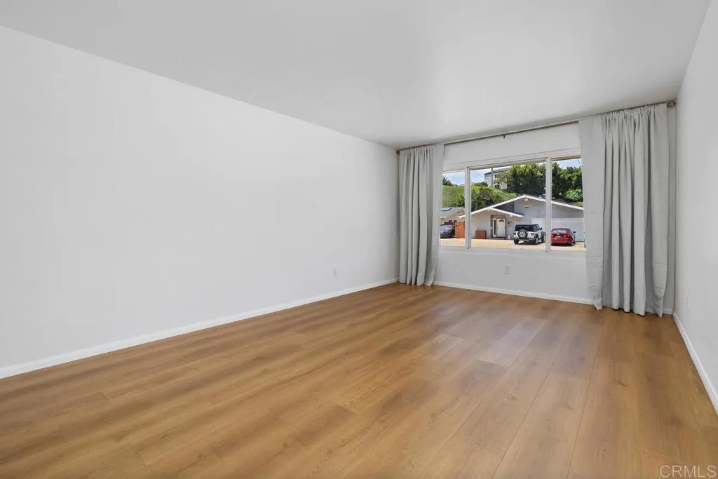 https://cdn.realtyfeed.com/cdn/127/306727248/688a863f6cd0d7066e8187c23217a07d.webp