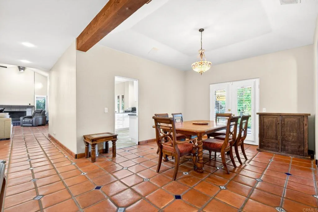 https://cdn.realtyfeed.com/cdn/127/306727249/1e4a2ef9615a896f425e708f1cfd6a36.webp