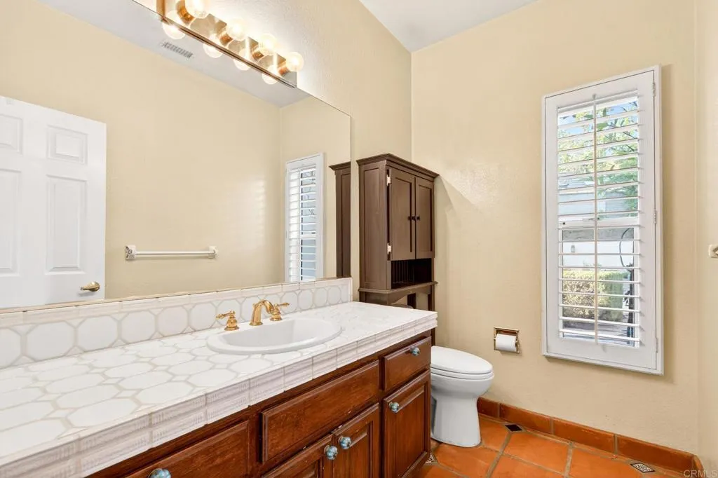 https://cdn.realtyfeed.com/cdn/127/306727249/3f7a9eb659e95baf1f7f477cb3debb87.webp