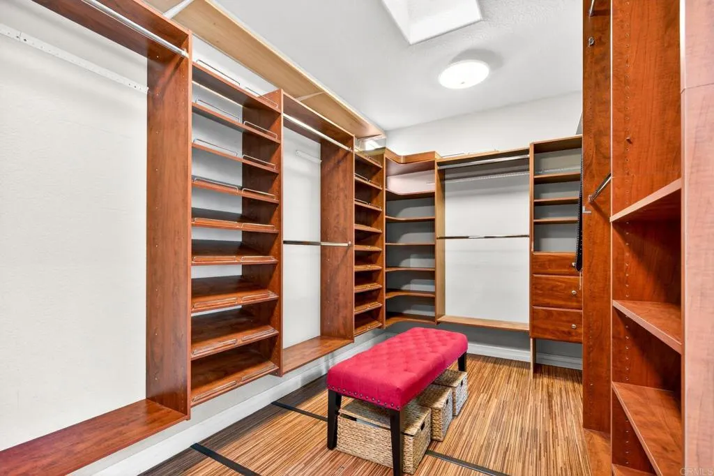 https://cdn.realtyfeed.com/cdn/127/306727249/4ed02c0a499c73bd1bed7afdf3a7871d.webp