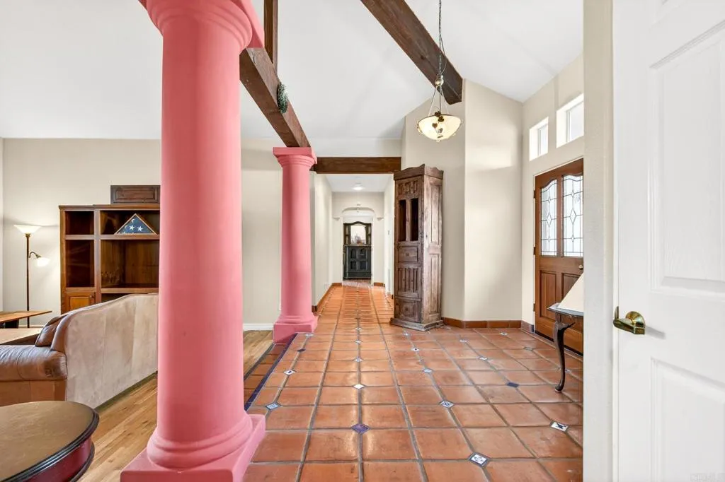 https://cdn.realtyfeed.com/cdn/127/306727249/56f0d0e00f27ab02cb559018419e6898.webp