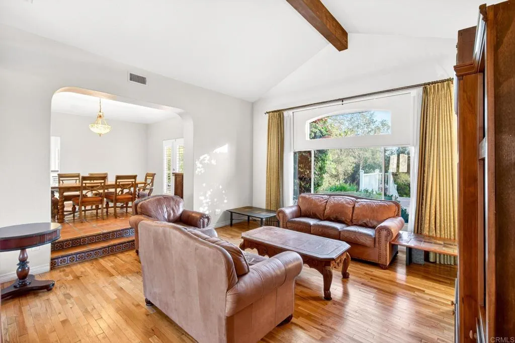https://cdn.realtyfeed.com/cdn/127/306727249/571919eb14cdf43818d38dfbb2a09d28.webp