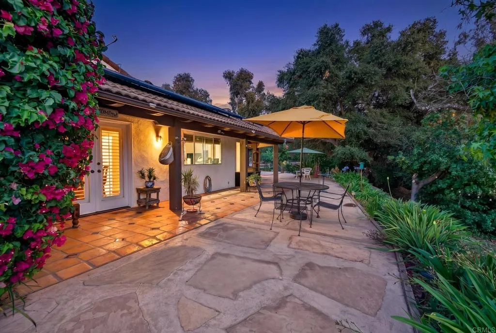 https://cdn.realtyfeed.com/cdn/127/306727249/581dc33d10107c4785a57f0bb9e94afe.webp