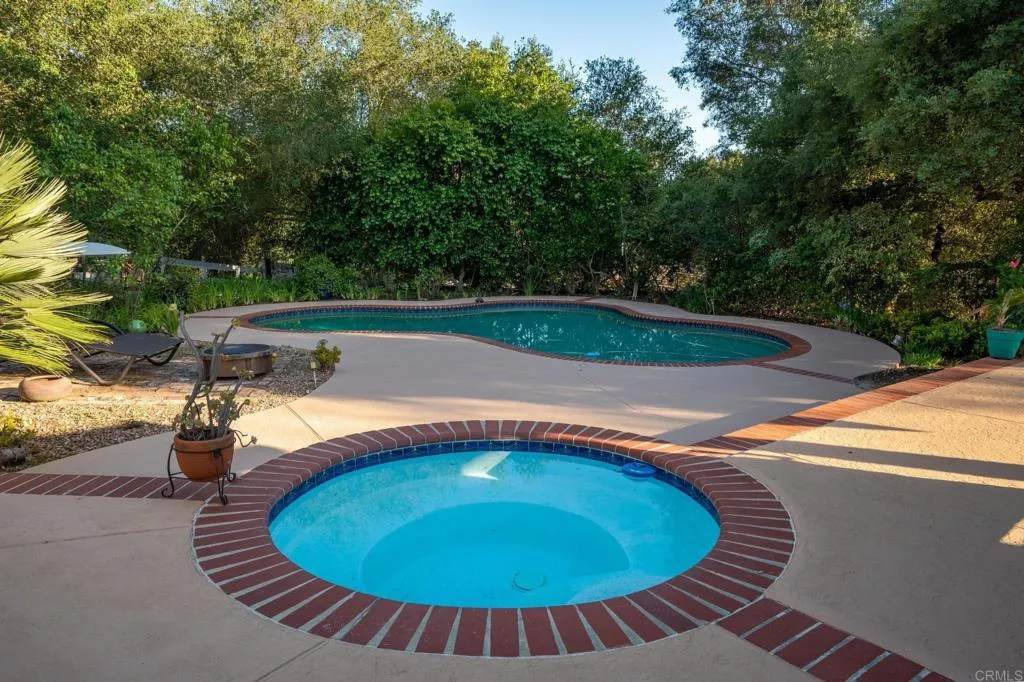https://cdn.realtyfeed.com/cdn/127/306727249/6d622332c9ef5dcbfad682b4c6d289f8.webp