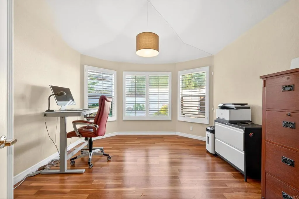 https://cdn.realtyfeed.com/cdn/127/306727249/71c9b10c281c8490f5d7e2b6a83d0687.webp
