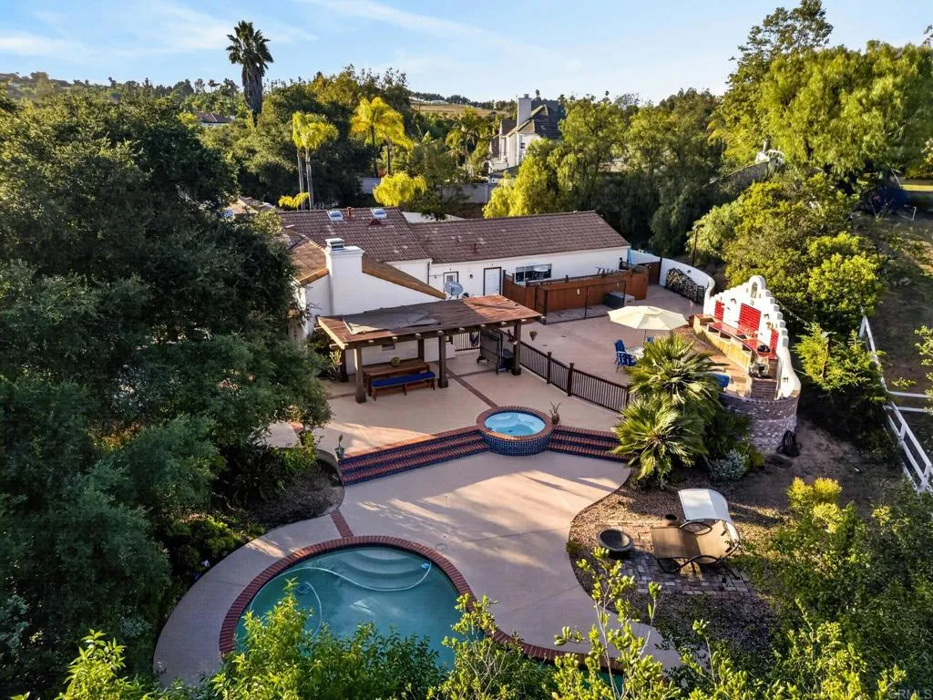 https://cdn.realtyfeed.com/cdn/127/306727249/91205170544eaea9c9a5e6cc01abdda9.webp