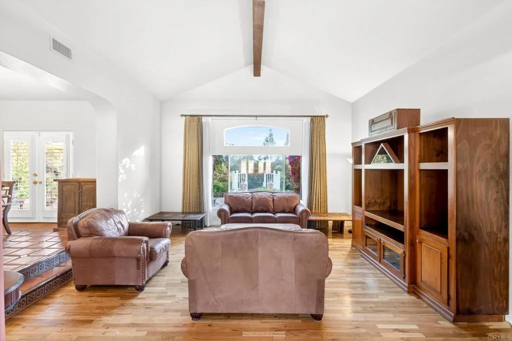 https://cdn.realtyfeed.com/cdn/127/306727249/c1ff8b4fd581fac2ffd6f069dbd5a733.webp