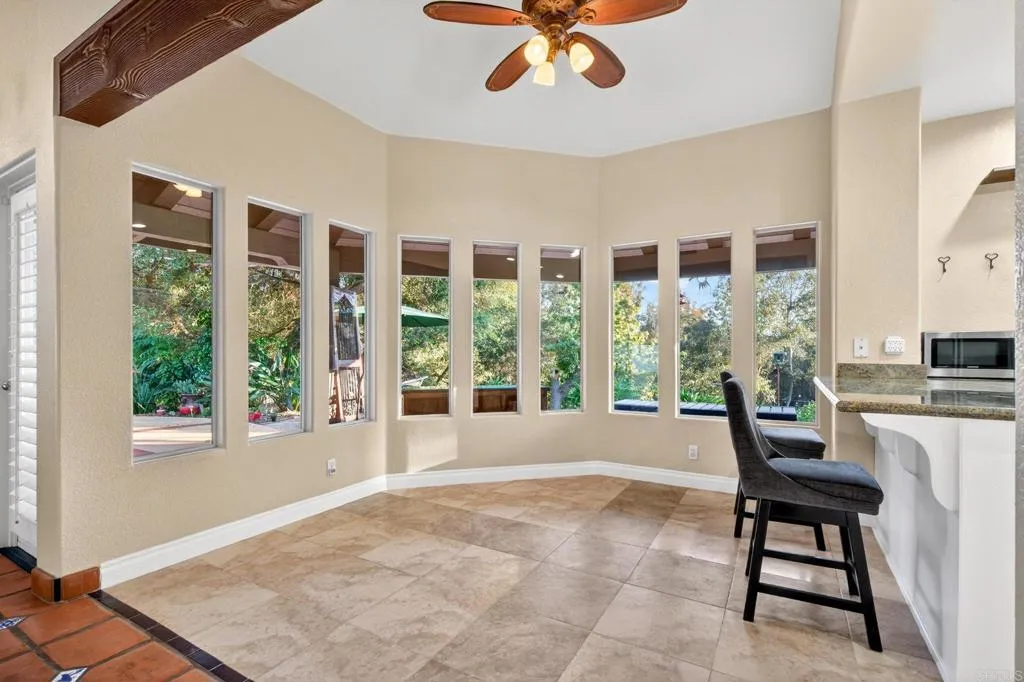 https://cdn.realtyfeed.com/cdn/127/306727249/deaca37d149af2222371f2cc5a157225.webp