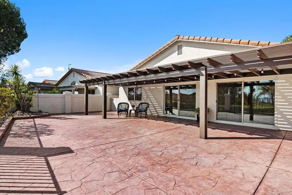 https://cdn.realtyfeed.com/cdn/127/306727251/08091419610de26cf2fb8ba36db0166a.webp