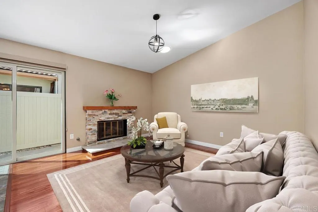 https://cdn.realtyfeed.com/cdn/127/306727251/44bac9760890d94067d7b1f720d6847b.webp