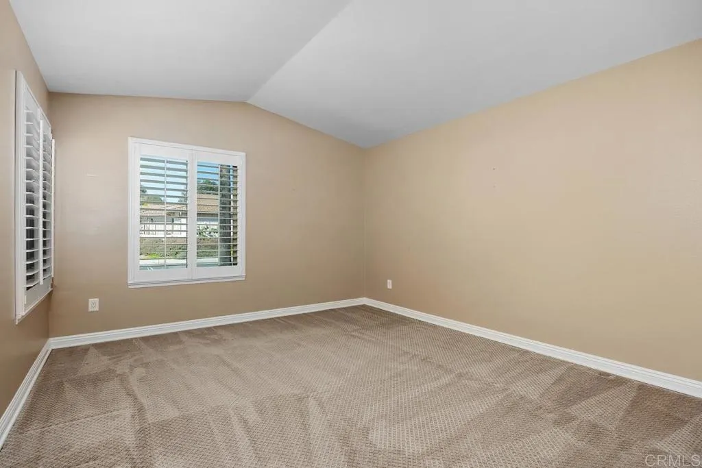 https://cdn.realtyfeed.com/cdn/127/306727251/a5634141887610af7d4e3c9613c3ec22.webp