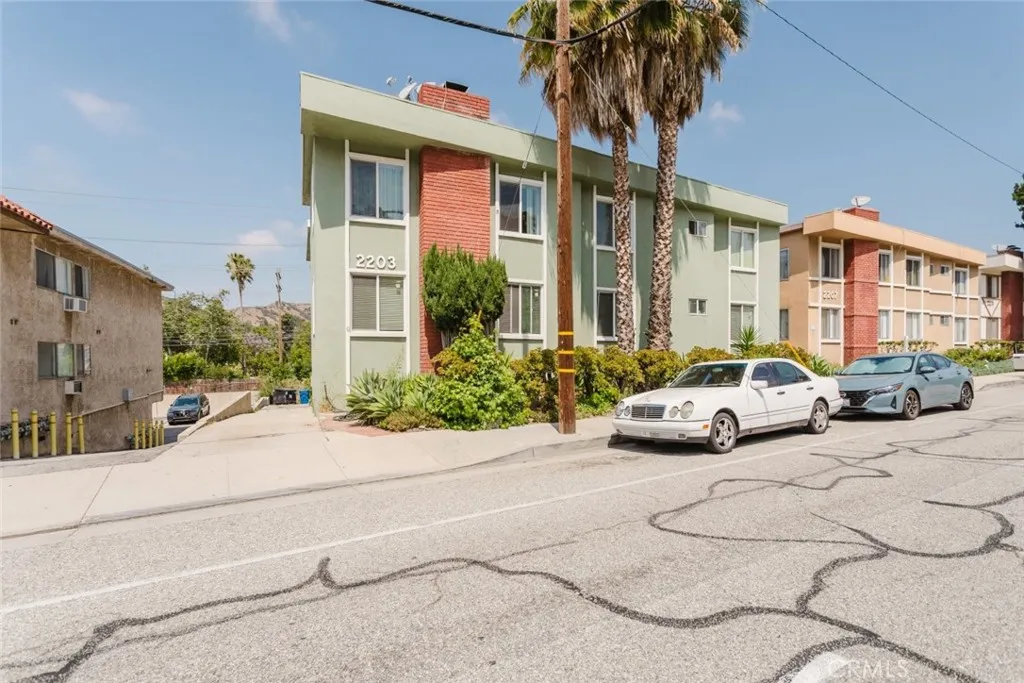 Glendale, CA 91208