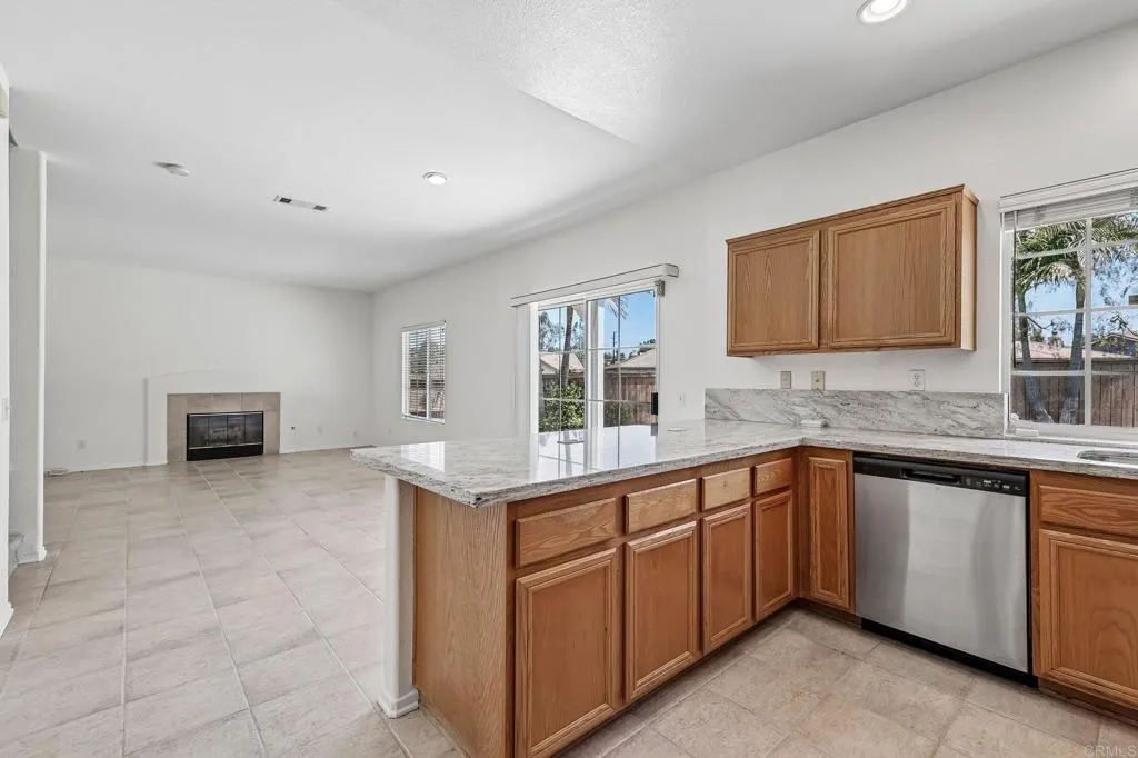 https://cdn.realtyfeed.com/cdn/127/306727319/1a8d8ca5f3e7e6daeb937c73b66c5e32.webp