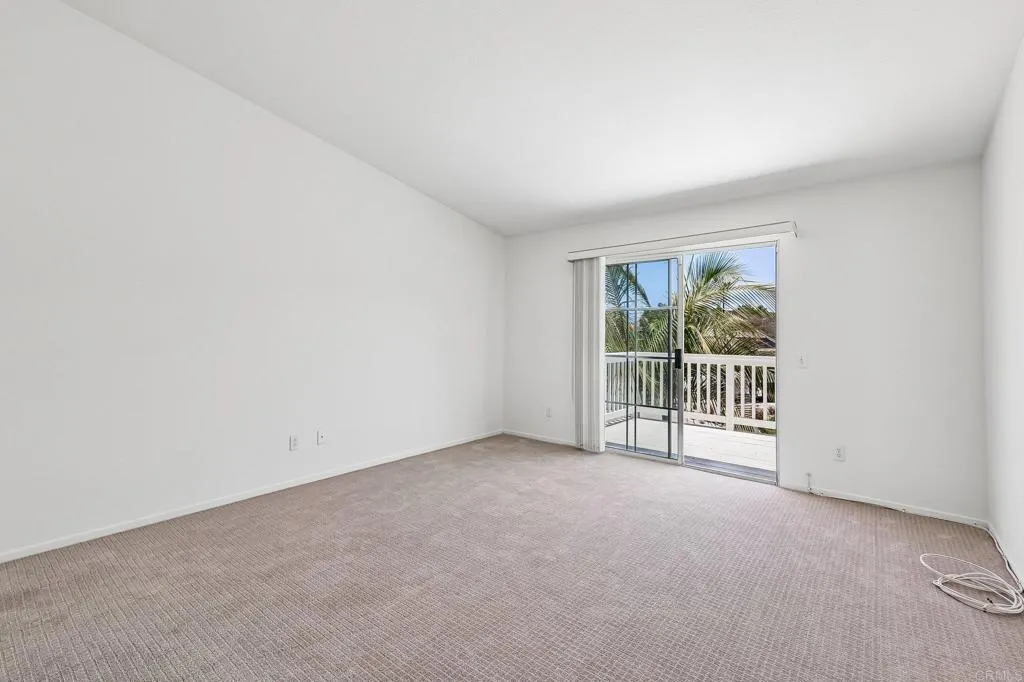https://cdn.realtyfeed.com/cdn/127/306727319/1b7db6699c9efab955a187ee4fa0d118.webp