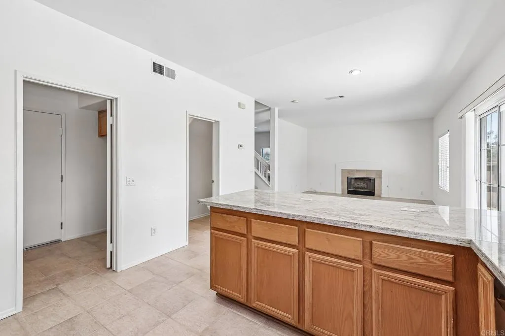 https://cdn.realtyfeed.com/cdn/127/306727319/294f7dee26f763d7895c4e009564f5d7.webp