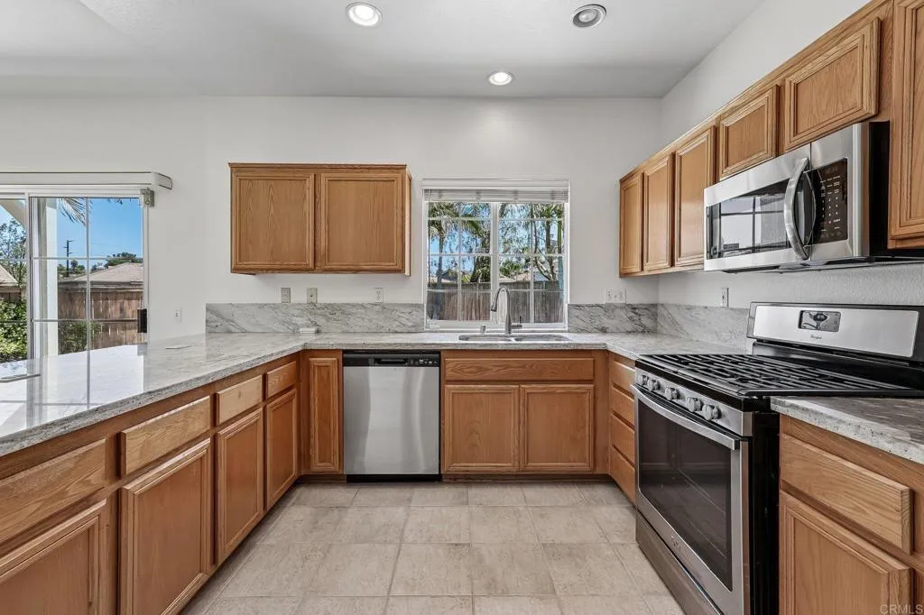 https://cdn.realtyfeed.com/cdn/127/306727319/57afbb6475878cc34645e391750c6b43.webp