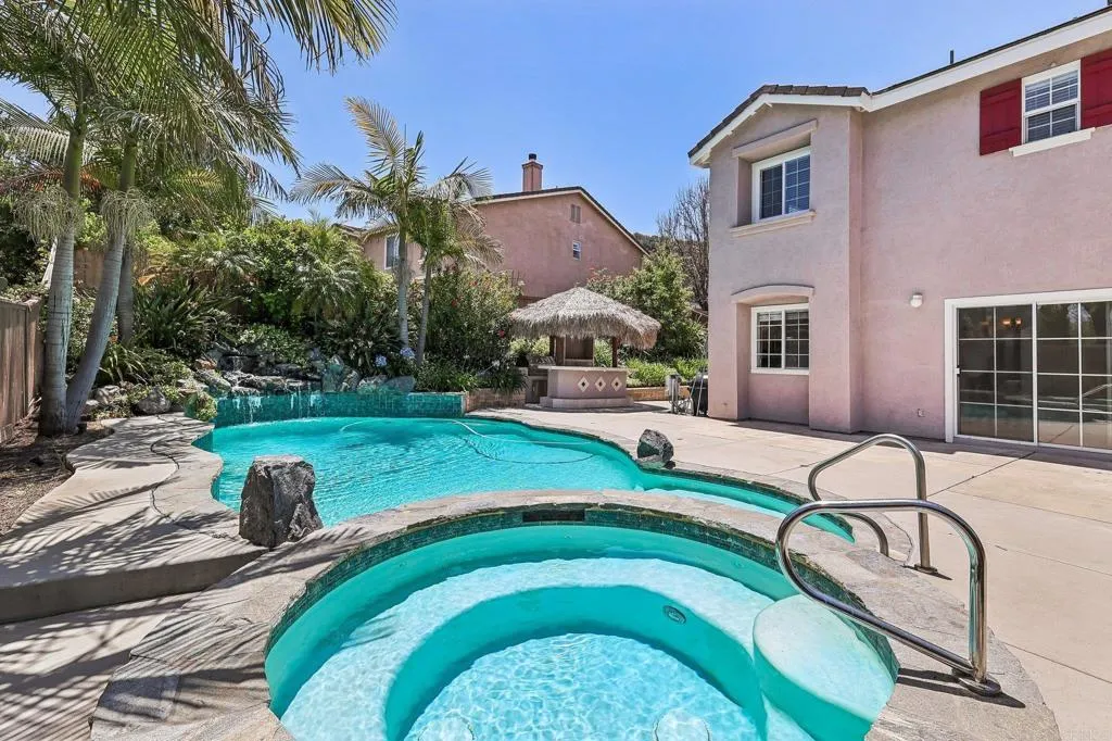 https://cdn.realtyfeed.com/cdn/127/306727319/c60839f4dbe8ab45c59bb5b3d692507a.webp