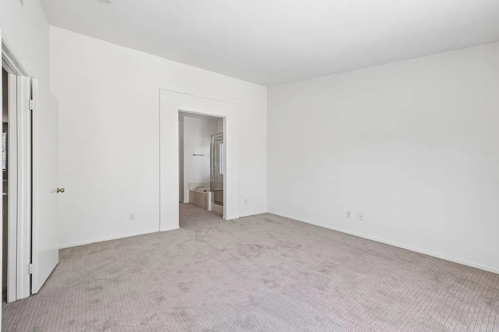 https://cdn.realtyfeed.com/cdn/127/306727319/d23e5ec7b30a98e42d88095f9e25fb91.webp