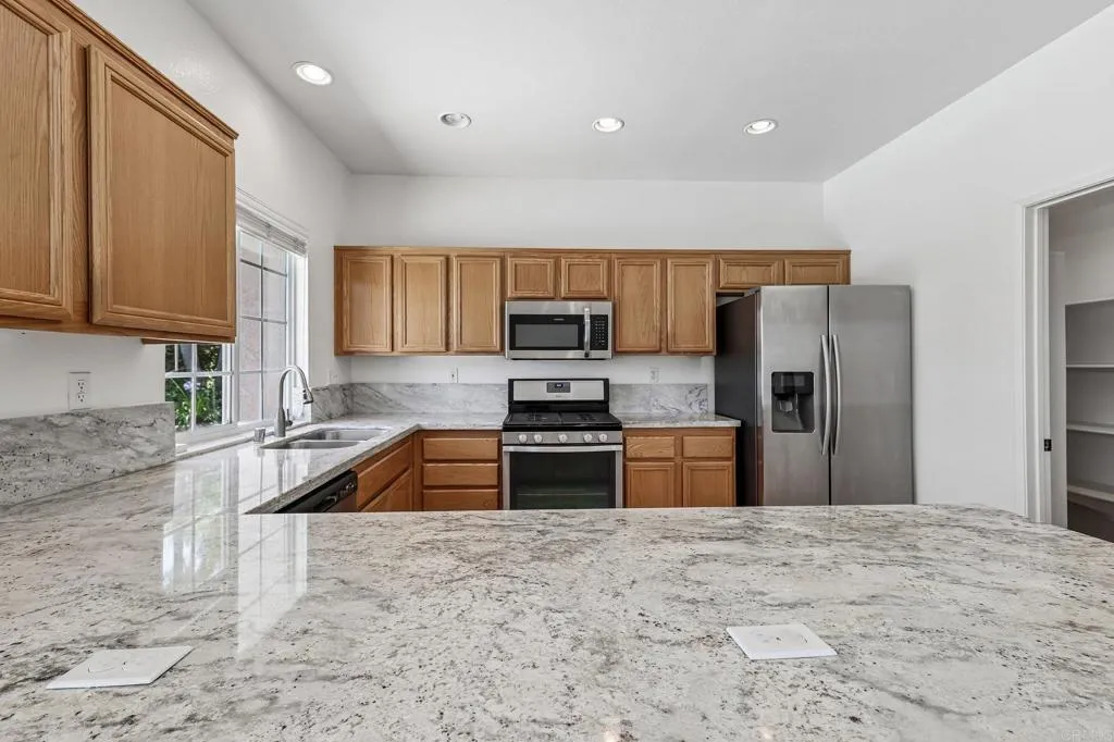 https://cdn.realtyfeed.com/cdn/127/306727319/dca07f5e6a162fa85a728aba569f4a56.webp