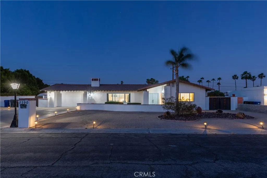 2290 N Victoria, Palm Springs, CA 92262 - Photo 2 of 19, Palm Springs, CA