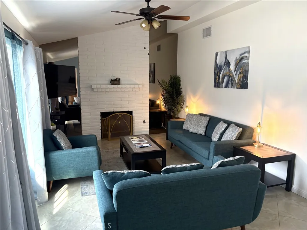2290 N Victoria, Palm Springs, CA 92262 - Photo 5 of 19, Palm Springs, CA