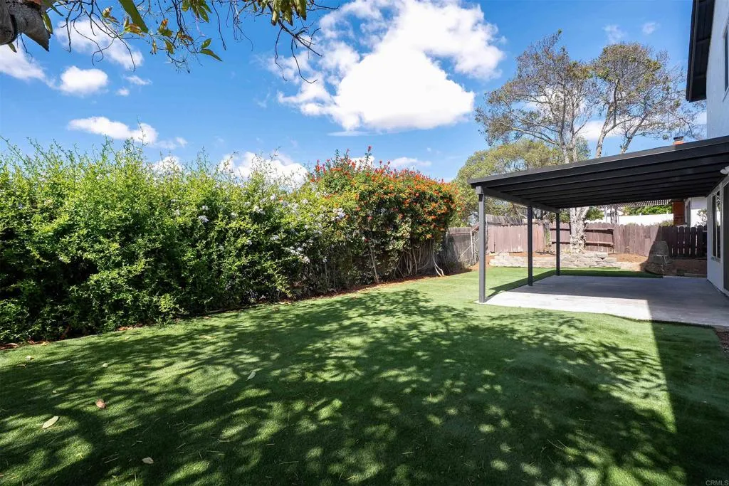 https://cdn.realtyfeed.com/cdn/127/306727364/1f44d1be7498a18624588985c185bdb3.webp