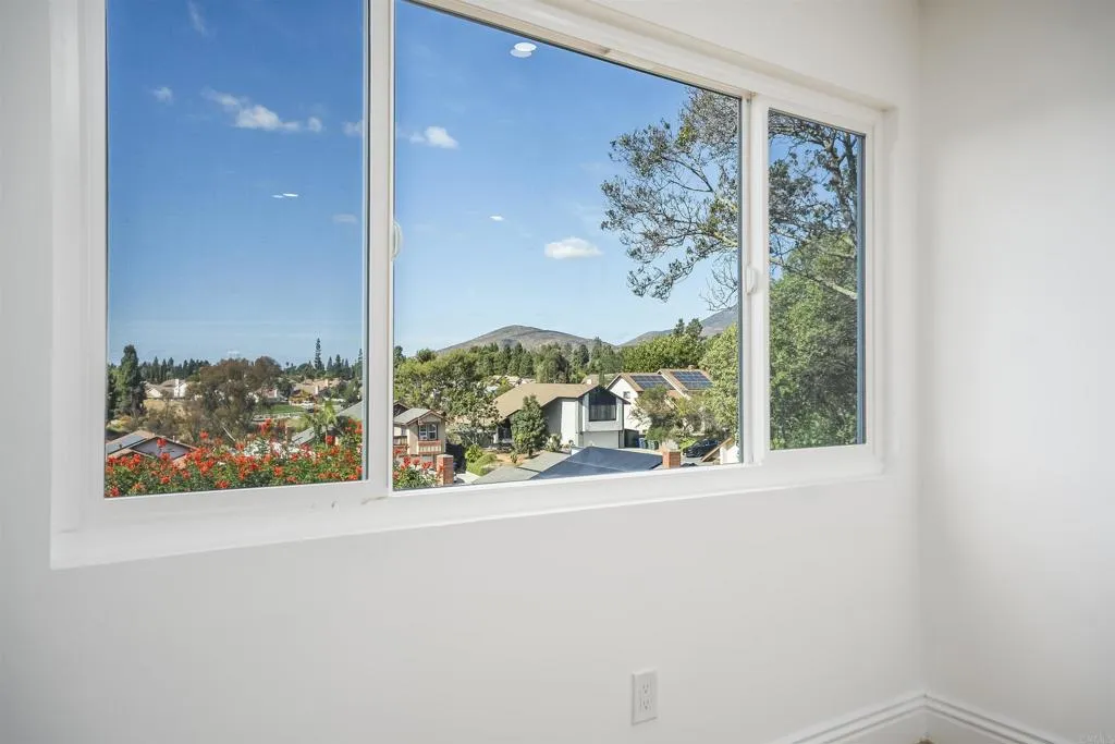 https://cdn.realtyfeed.com/cdn/127/306727364/41332d09bca3902e9cd0a25aa555b894.webp
