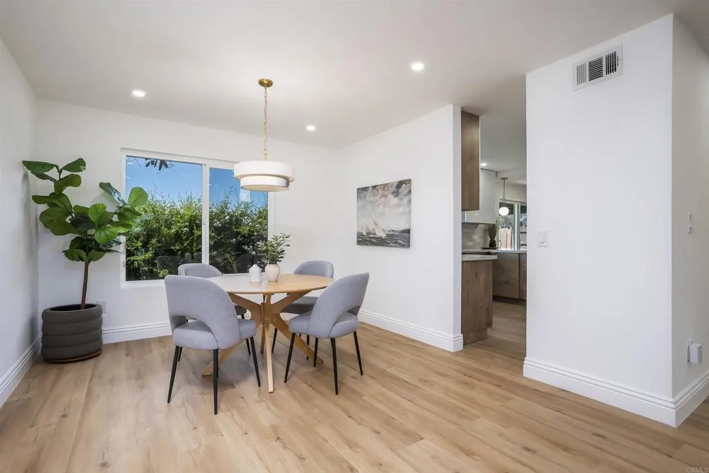 https://cdn.realtyfeed.com/cdn/127/306727364/48e3bc15c35318a90ad75d45683dca88.webp