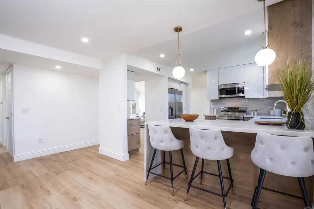 https://cdn.realtyfeed.com/cdn/127/306727364/496d11dbca45ebdc54d804cbcd2a5a63.webp