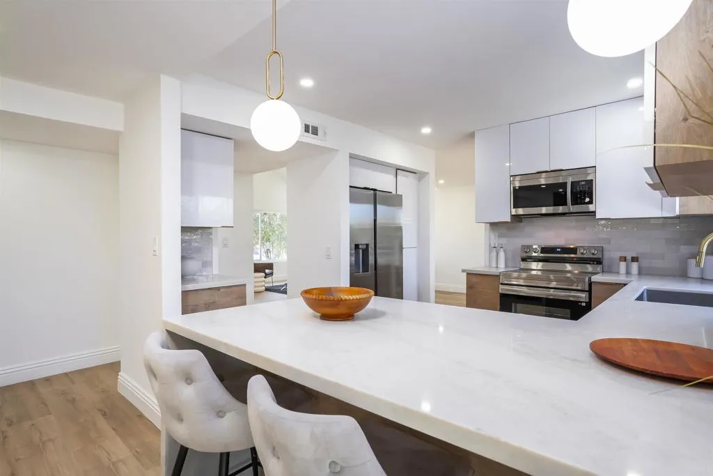 https://cdn.realtyfeed.com/cdn/127/306727364/7bc887950e6682f035368ddc587caf4a.webp