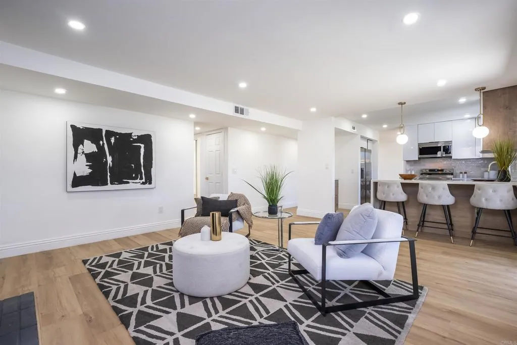 https://cdn.realtyfeed.com/cdn/127/306727364/b8a4d98e6423e863a3004dafe24349b7.webp