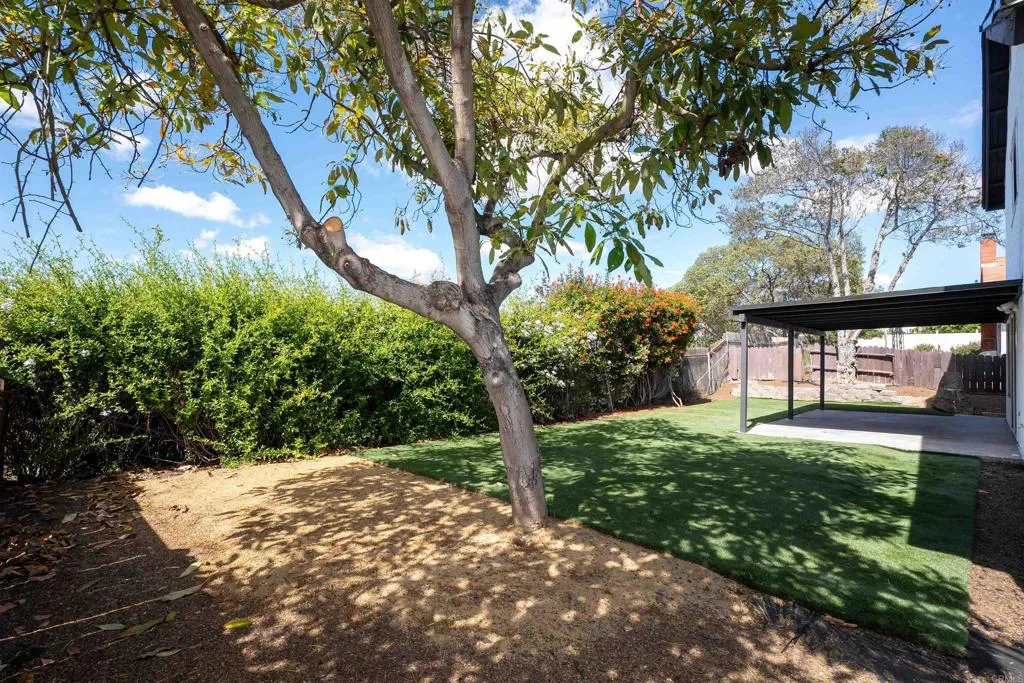 https://cdn.realtyfeed.com/cdn/127/306727364/e8c07a29510a84e995e6ad36df654d74.webp