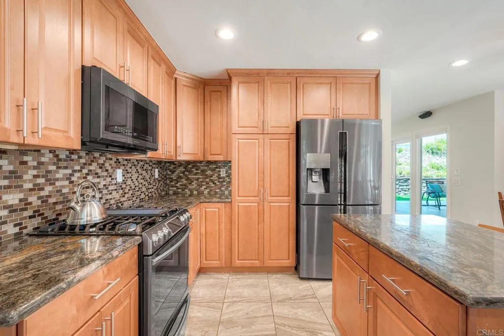 https://cdn.realtyfeed.com/cdn/127/306727372/814d5a1898cb6892624f8314304dae9e.webp