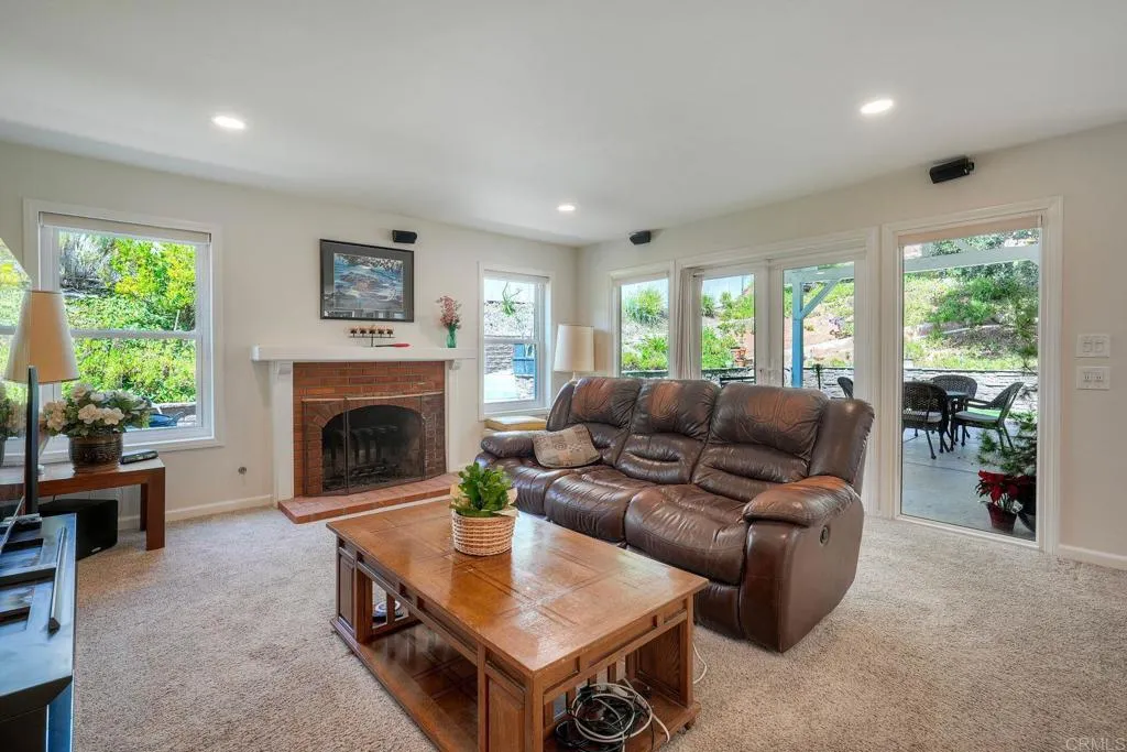 https://cdn.realtyfeed.com/cdn/127/306727372/a528060e12a5b11c5feb7350da815530.webp