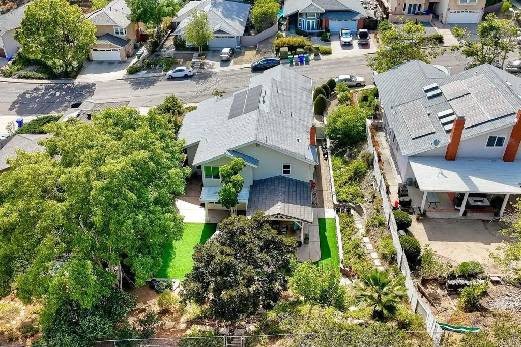 https://cdn.realtyfeed.com/cdn/127/306727372/ba0cbe2ff7a5d3c4c70988c373e790c8.webp