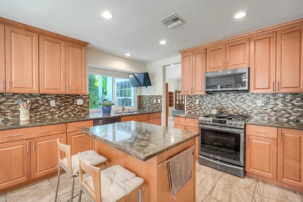 https://cdn.realtyfeed.com/cdn/127/306727372/e8163cba0509e15af9c0ecf81aa1ef40.webp