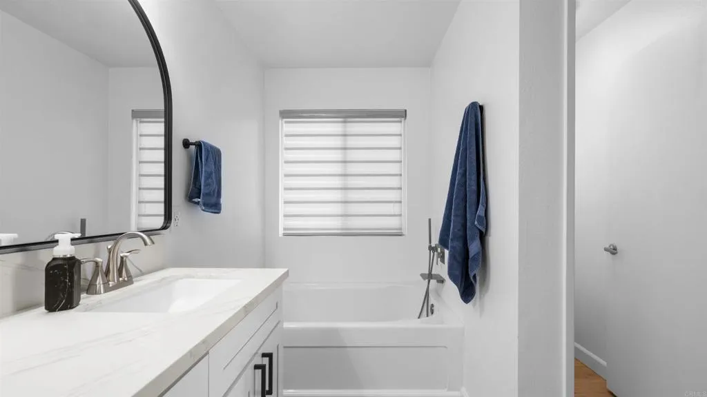 https://cdn.realtyfeed.com/cdn/127/306727376/09f5cc5f776fadb89677536820e53ad9.webp
