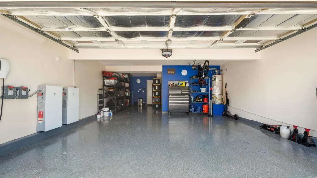 https://cdn.realtyfeed.com/cdn/127/306727376/7113131b5c6cf5e00fee4ba16b892b95.webp