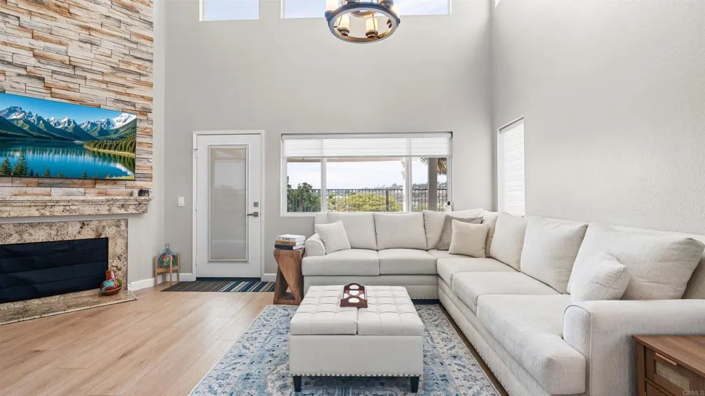 https://cdn.realtyfeed.com/cdn/127/306727376/9aad1ad745e7063b065caf8a2259b0f9.webp