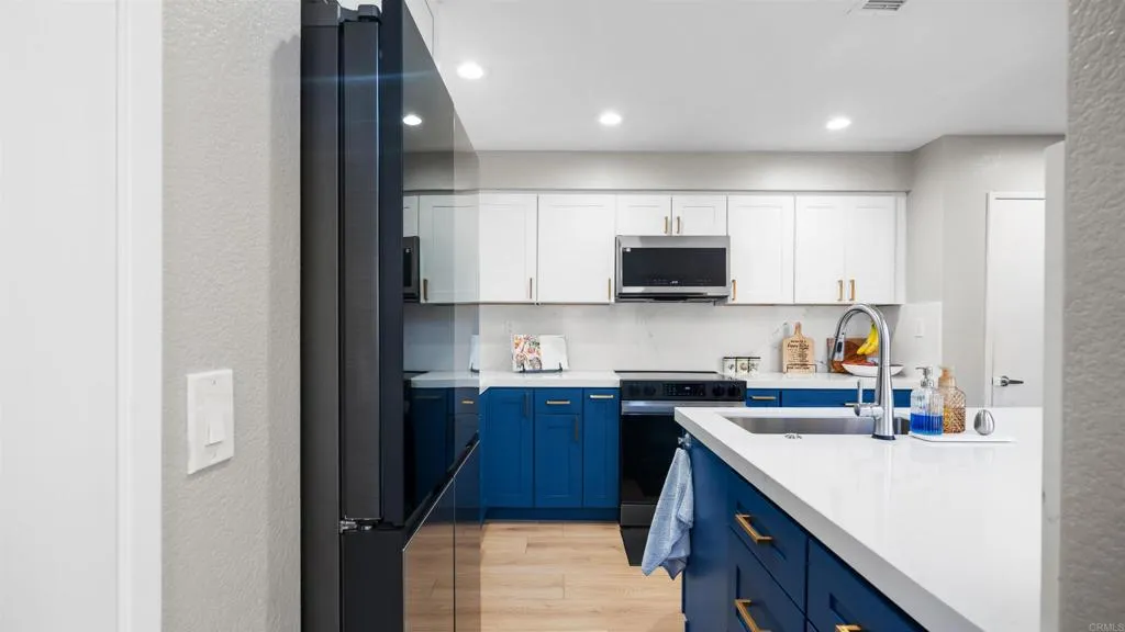 https://cdn.realtyfeed.com/cdn/127/306727376/9f035d40452eed2a9ec13407f53a2491.webp