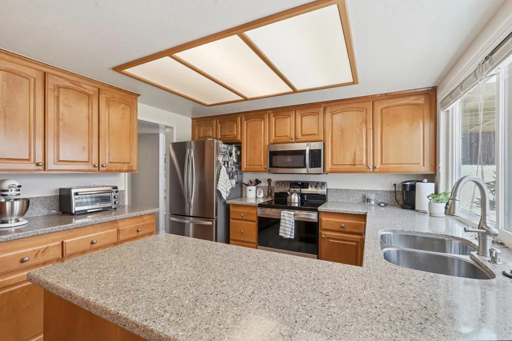 https://cdn.realtyfeed.com/cdn/127/306727395/62f1efb80d3f9d301239ea6003246db8.webp
