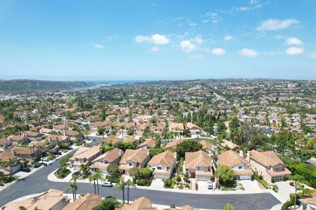 https://cdn.realtyfeed.com/cdn/127/306727435/145c6c852c2322f12d66223b030b8a46.webp